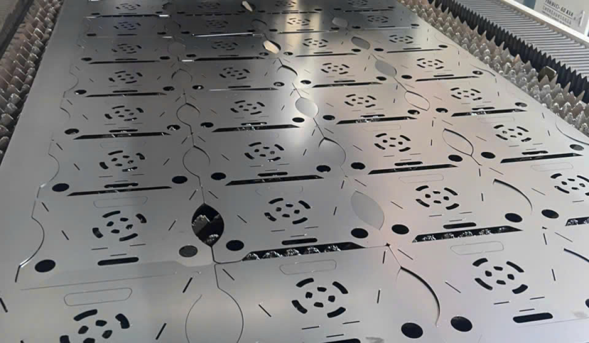 Dịch vụ cắt laser kim loại tấm